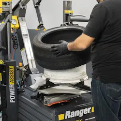 ranger-r80ex-tilt-back-tire-changer-dual-assist-tower-5140139-demount